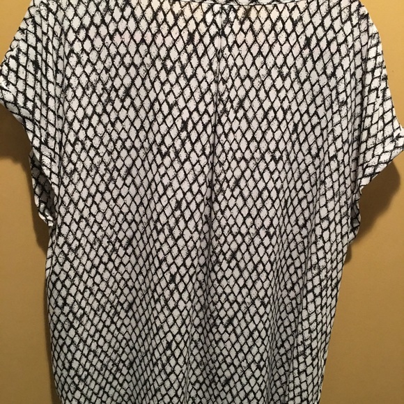 Maurices short sleeve xxl top - Picture 4 of 5